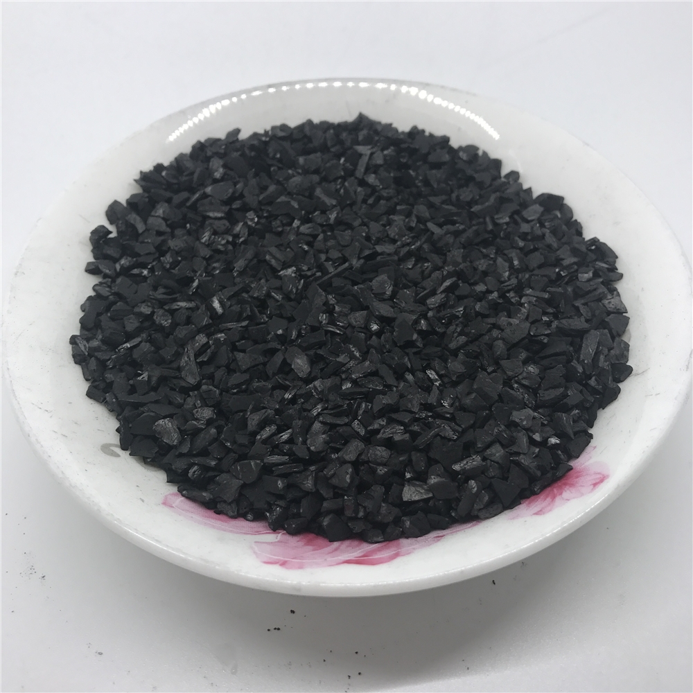 凈水器凈水活性炭也稱顆?；钚蕴?威大水處理生產(chǎn)咨詢電話：13838587319